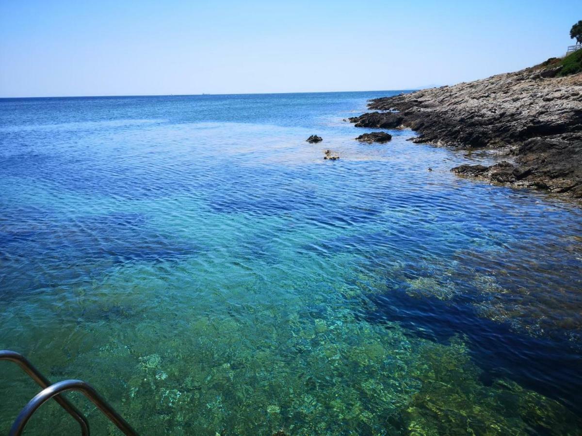 Sea Satin Sounio Apartment